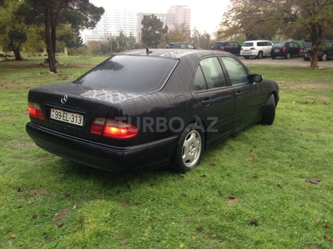 Mercedes E 200 1999, 237,000 km - 2.0 l - Bakı