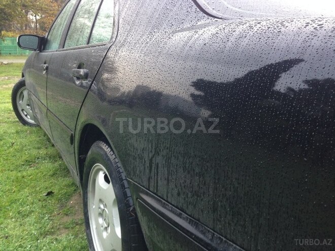 Mercedes E 200 1999, 237,000 km - 2.0 l - Bakı