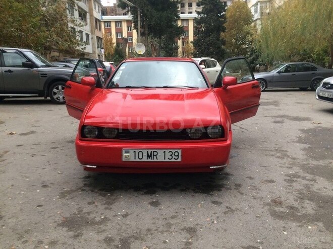 Volkswagen  1990, 230,000 km - 1.8 l - Bakı