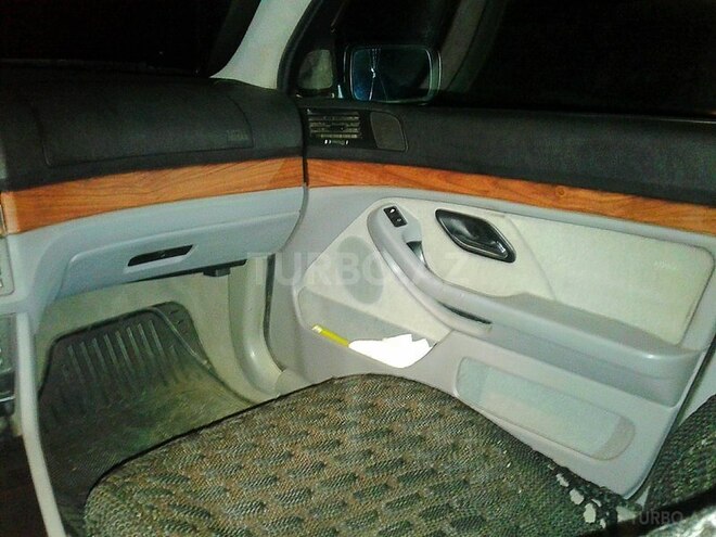 BMW 523 1996, 191,000 km - 2.5 l - Mingəçevir