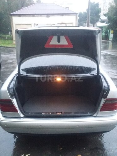 Mercedes E 280 1999, 359,000 km - 2.8 l - Bakı