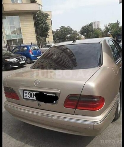 Mercedes E 240 2001, 320,000 km - 2.4 l - Bakı