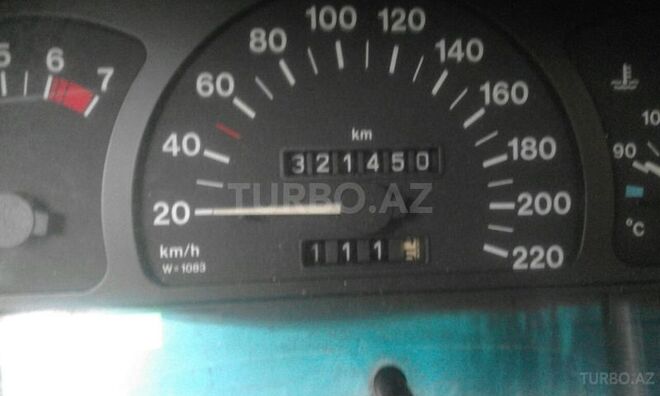 Opel Vectra 1995, 323,000 km - 2.0 л - Bakı
