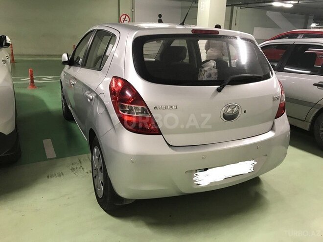 Hyundai i20 2011, 98,000 km - 1.4 l - Bakı