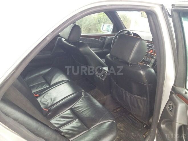 Mercedes E 230 1996, 350,000 km - 2.3 l - Bakı