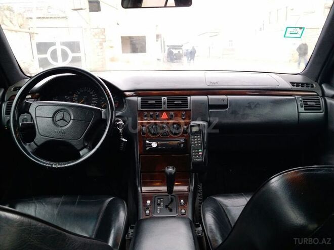 Mercedes E 230 1996, 350,000 km - 2.3 l - Bakı