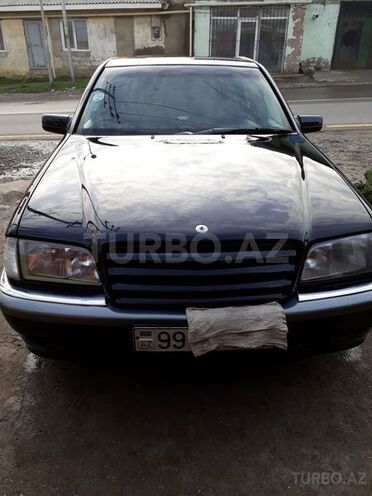 Mercedes C 220 1999, 278,000 km - 2.2 l - Bakı