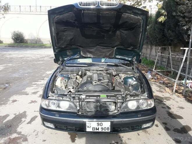 BMW 528 1998, 172,000 km - 2.8 л - Bakı