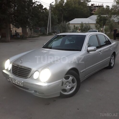 Mercedes E 260 2001, 162,000 km - 2.6 l - Şabran