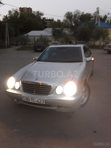 Mercedes E 260 2001, 162,000 km - 2.6 l - Şabran