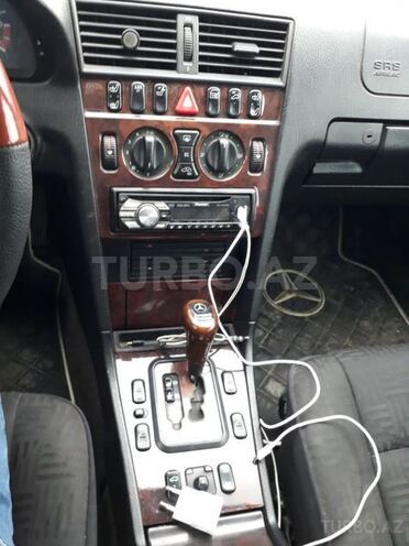 Mercedes C 240 1999, 285,000 km - 2.4 l - Xırdalan