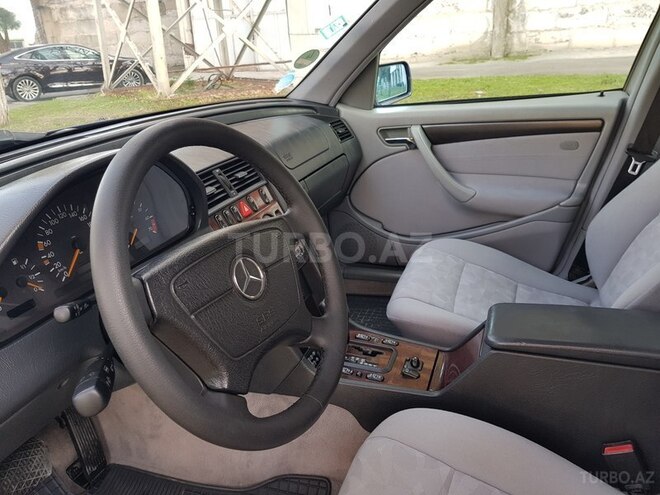 Mercedes C 180 1999, 250,000 km - 1.8 l - Gəncə