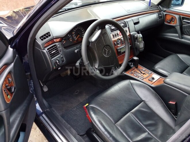 Mercedes E 240 1998, 284,000 km - 2.4 l - Sumqayıt