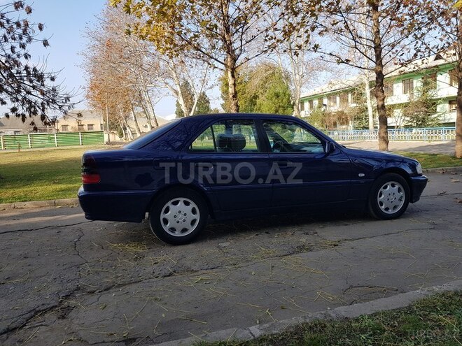 Mercedes C 180 1999, 250,000 km - 1.8 l - Gəncə