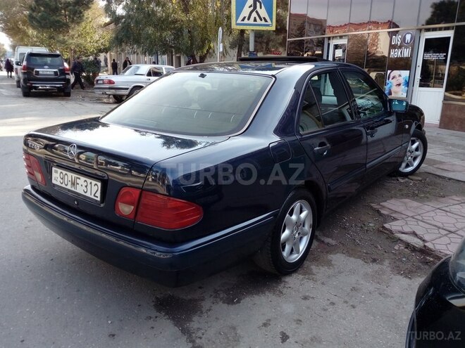 Mercedes E 240 1998, 284,000 km - 2.4 l - Sumqayıt