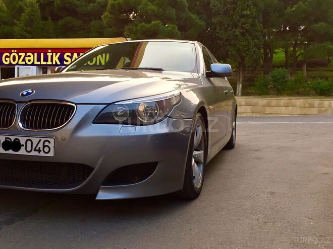 BMW 530 2004, 160,000 km - 0.3 л - Gəncə