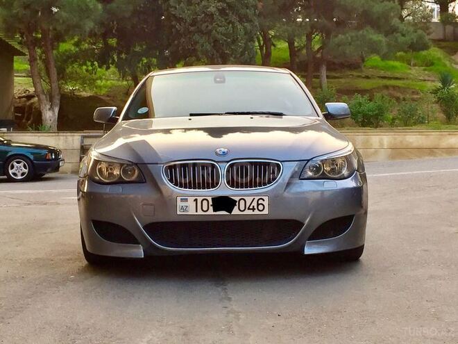 BMW 530 2004, 160,000 km - 0.3 л - Gəncə