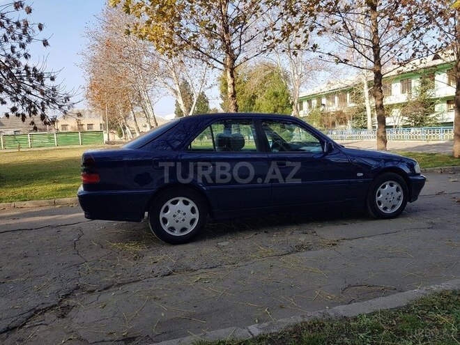 Mercedes C 180 1999, 250,000 km - 1.8 l - Gəncə