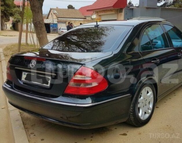 Mercedes E 270 2003, 257,000 km - 2.7 л - Bakı