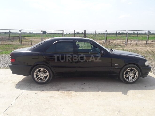 Mercedes C 230 1997, 300,000 km - 2.3 l - Sumqayıt