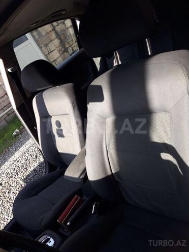 Volkswagen Passat 2004, 145,000 km - 1.8 л - Bakı