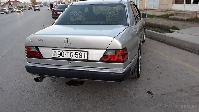 Mercedes E 200 1993, 430,000 km - 2.0 l - Bakı