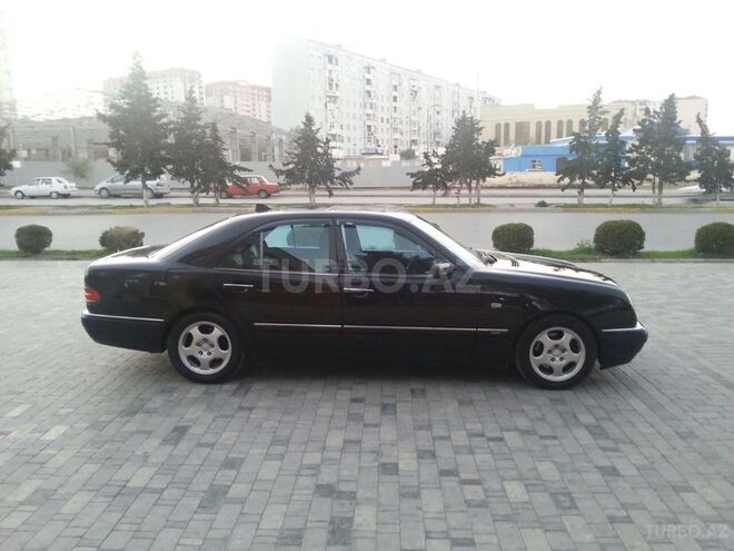 Mercedes E 280 1999, 180,000 km - 2.8 l - Xırdalan