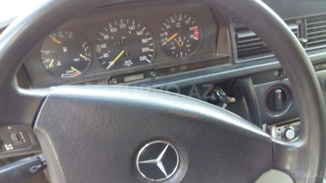 Mercedes 190 1990, 480,000 km - 1.8 l - Qəbələ