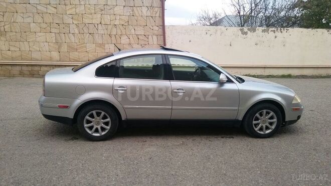 Volkswagen Passat 2004, 200,000 km - 1.8 л - Şamaxı