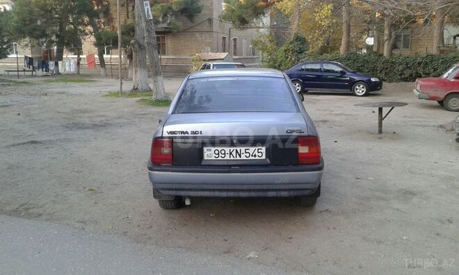 Opel Vectra 1990, 287,000 km - 2.0 l - Sumqayıt