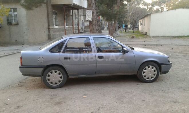 Opel Vectra 1990, 287,000 km - 2.0 l - Sumqayıt