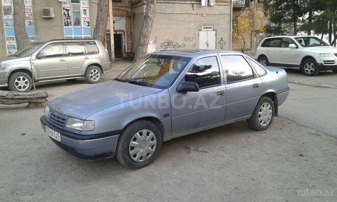 Opel Vectra 1990, 287,000 km - 2.0 l - Sumqayıt