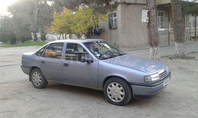 Opel Vectra 1990, 287,000 km - 2.0 l - Sumqayıt