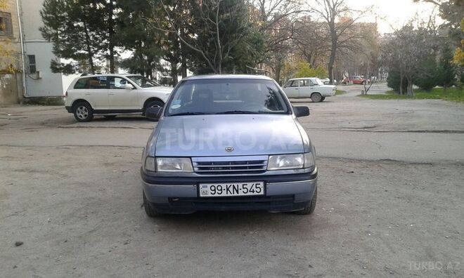 Opel Vectra 1990, 287,000 km - 2.0 l - Sumqayıt