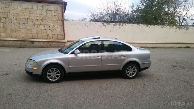 Volkswagen Passat 2004, 201,000 km - 1.8 л - Qobustan