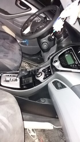 Hyundai Elantra 2011, 111,000 km - 1.8 л - Bakı