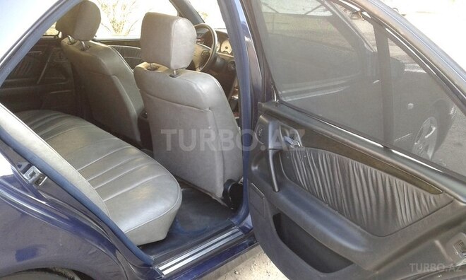 Mercedes E 230 1996, 296,896 km - 2.3 l - Mingəçevir