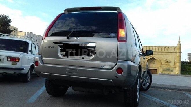 Nissan X-Trail 2004, 286,000 km - 2.0 l - Bakı