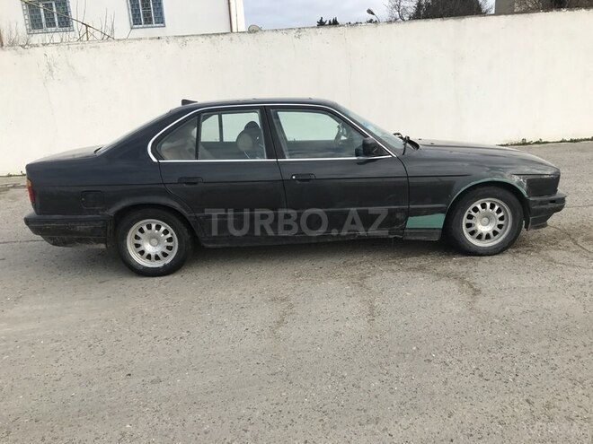 BMW 520 1988, 256,000 km - 2.0 l - Bakı