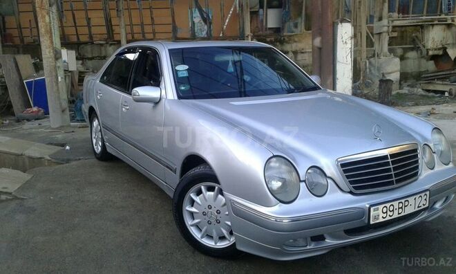 Mercedes E 240 2000, 224,800 km - 2.4 l - Bakı