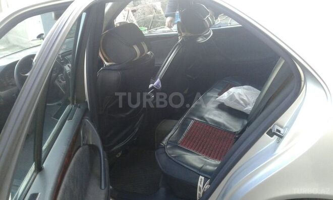 Mercedes E 240 2000, 224,800 km - 2.4 l - Bakı