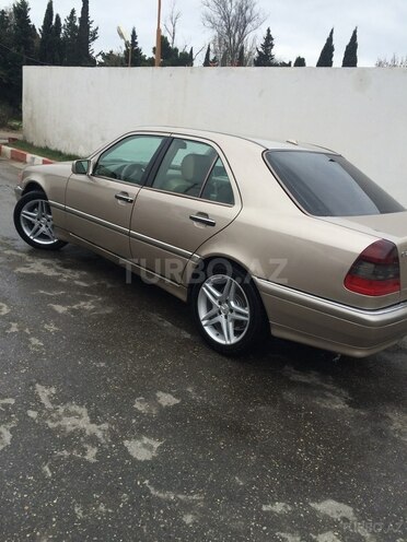 Mercedes C 230 2000, 221,121 km - 2.3 l - Bakı