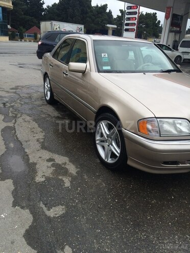 Mercedes C 230 2000, 221,121 km - 2.3 l - Bakı