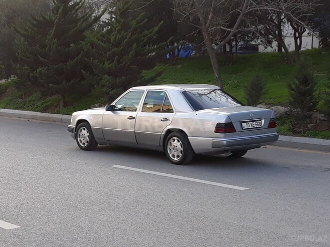Mercedes E 320 1995, 286,439 km - 3.2 l - Bakı