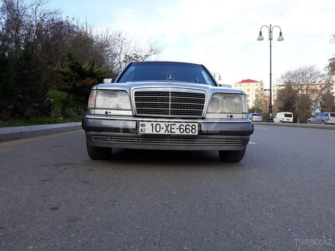 Mercedes E 320 1995, 286,439 km - 3.2 l - Bakı