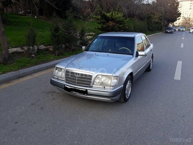 Mercedes E 320 1995, 238,000 km - 3.2 l - Bakı