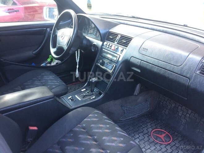 Mercedes C 200 1998, 318,000 km - 0.2 л - Bakı