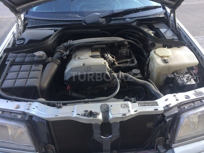 Mercedes C 200 1998, 318,000 km - 0.2 л - Bakı