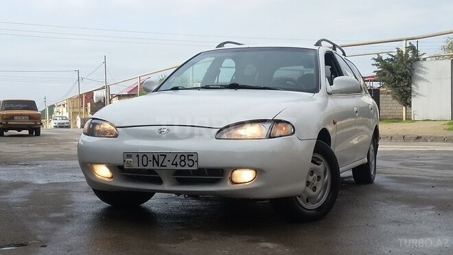 Hyundai Elantra 1996, 215,000 km - 1.8 l - Bakı