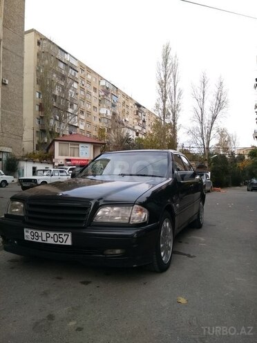 Mercedes  1999, 530,000 km - 2.2 л - Bakı